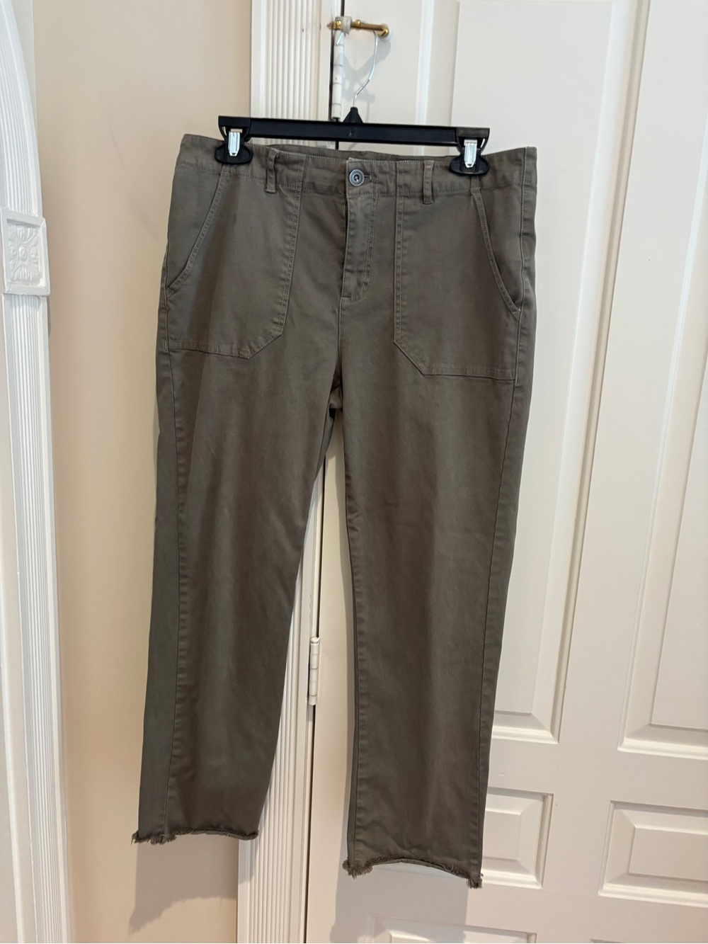 Dylan Cotton Twill Pants in Olive Green